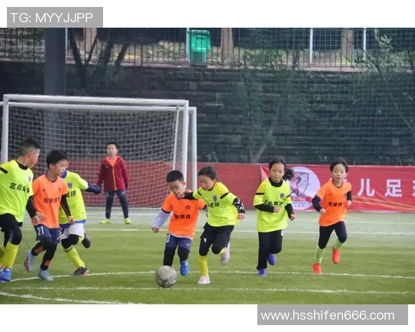 广轻工足球：团结拼搏铸就辉煌梦想的青春赛场盛宴